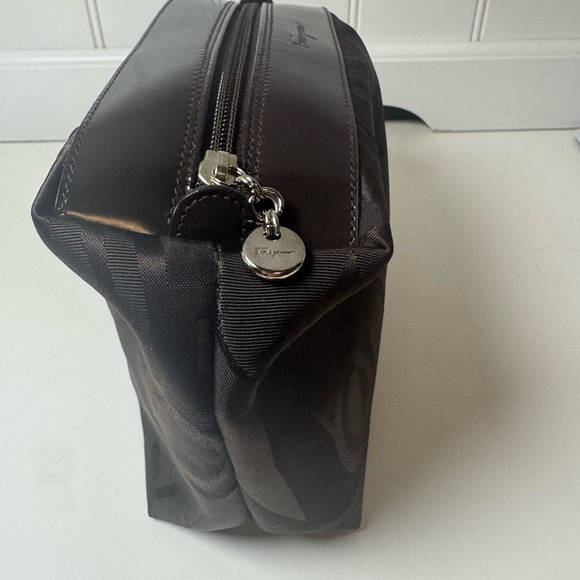 Salvatore Ferragamo Canvas Nylon & Leather Brown Cosmetic Toiletry Travel Pouch - Picture 4 of 10